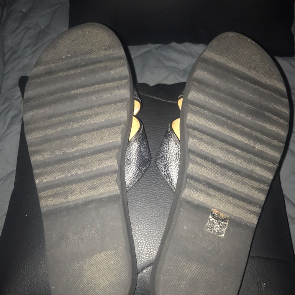 Coach Slides - Picture 6 of 6